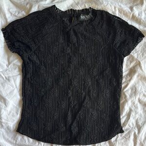 Muse Black Lace Fitted Short Sleeve Tee, Medium